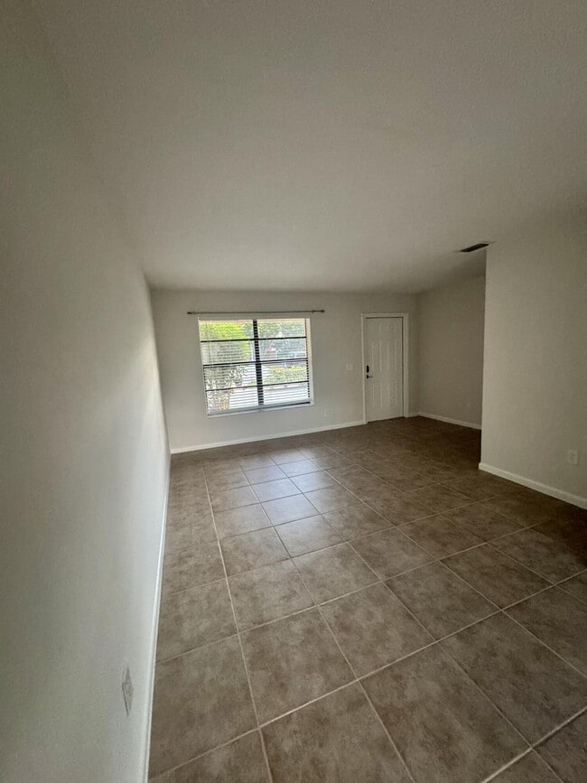 Building Photo - 12375 Peconic Ct