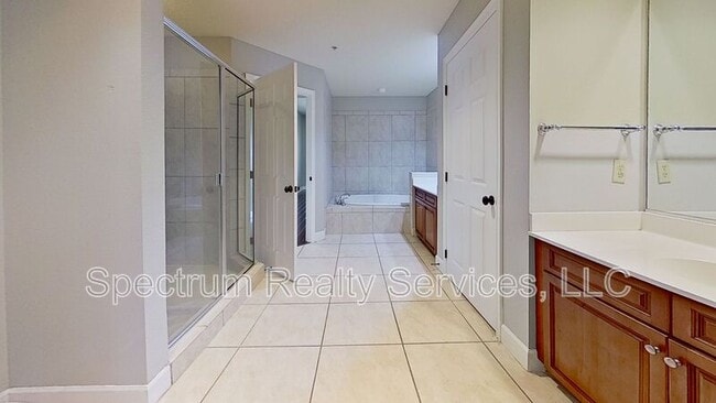 Building Photo - 1478 Riverplace Blvd