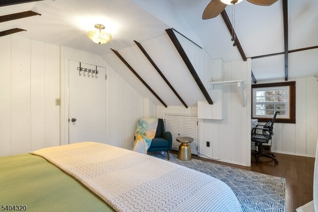 Building Photo - 77 W Shore Trail