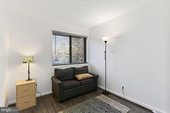 Building Photo - 2104 Cartwright Pl