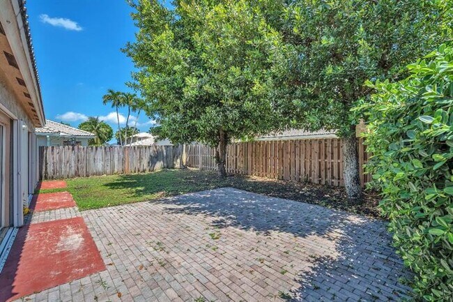 Building Photo - 15452 SW 138th Terrace