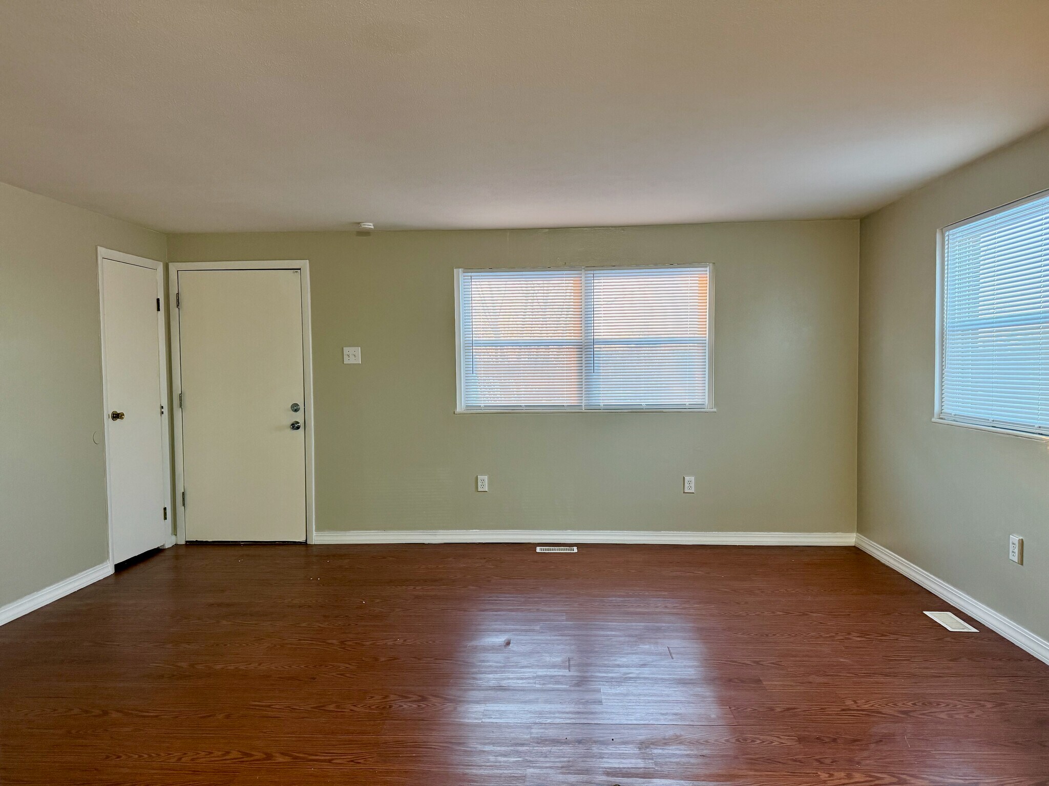 Building Photo - 241 Euclid Ave