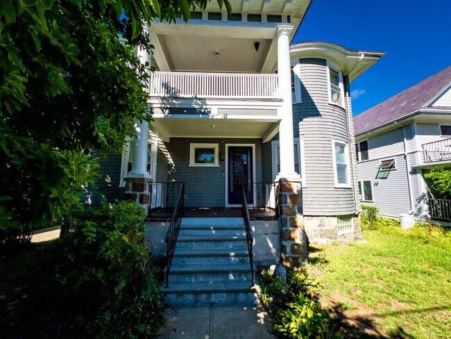 Building Photo - 67 Hampstead Rd