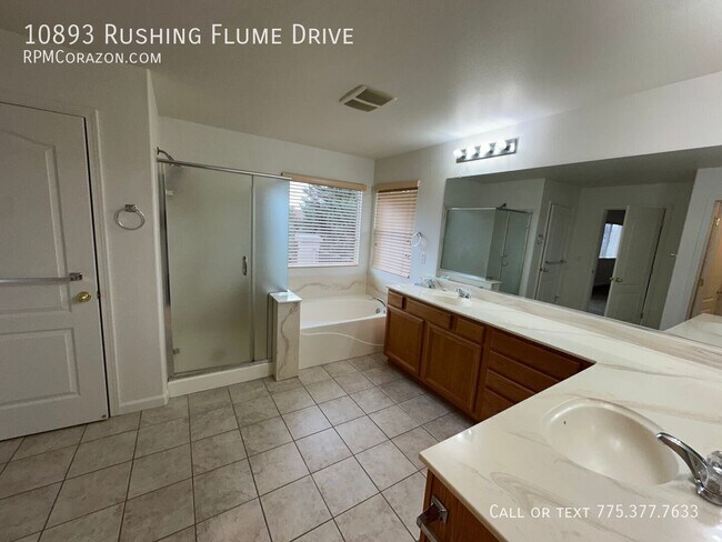 Building Photo - 10893 Rushing Flume Dr