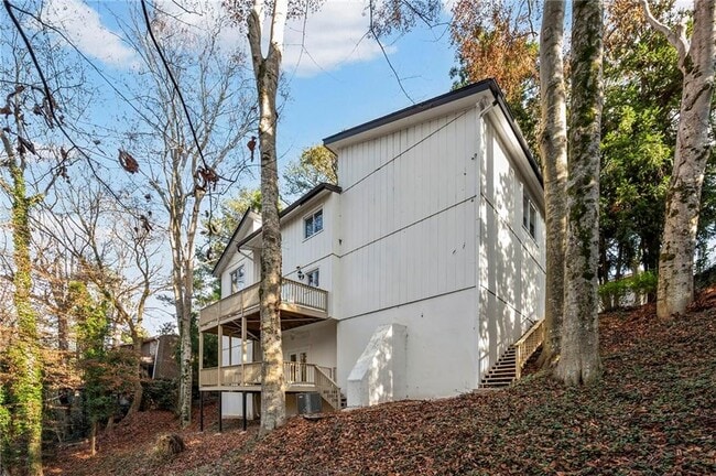 Building Photo - 2710 Margaret Mitchell Dr NW