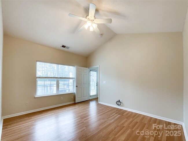 Building Photo - 217 Arlington Downs Blvd