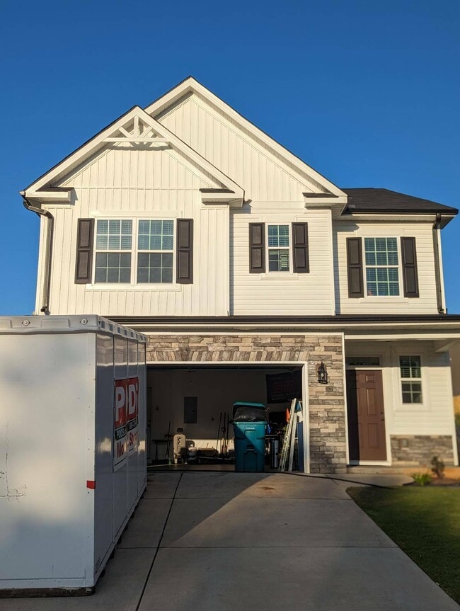 Building Photo - 5105 Heathbrook Dr