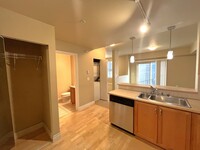 Building Photo - Wonderful Condo Located In Downtown Fairhaven