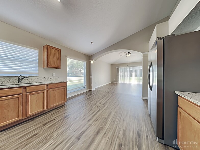 Building Photo - 12429 Cedarfield Dr