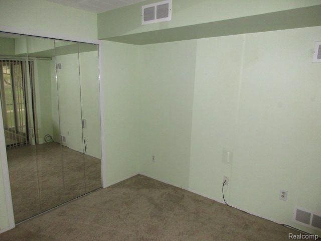 Building Photo - 18447 University Park Dr