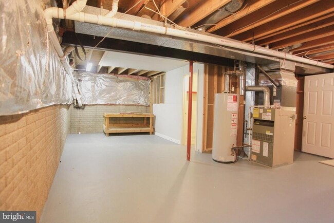 Building Photo - 9621 Bainbridge Ct