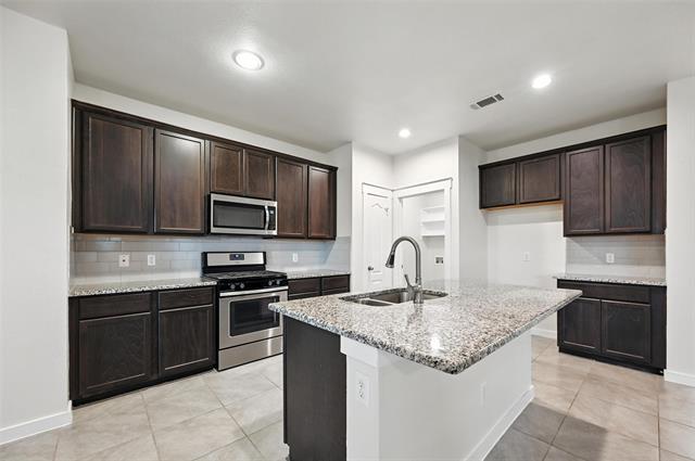 Building Photo - 1581 Ferguson Dr