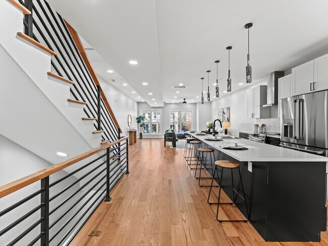 Building Photo - 4320 7th St NW