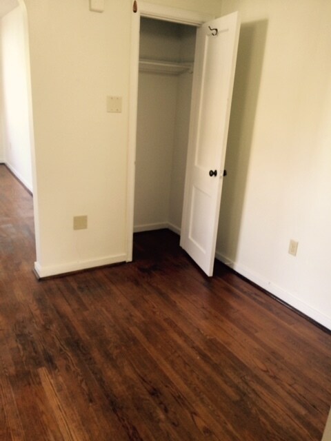 Building Photo - 330 Culbertson Ave