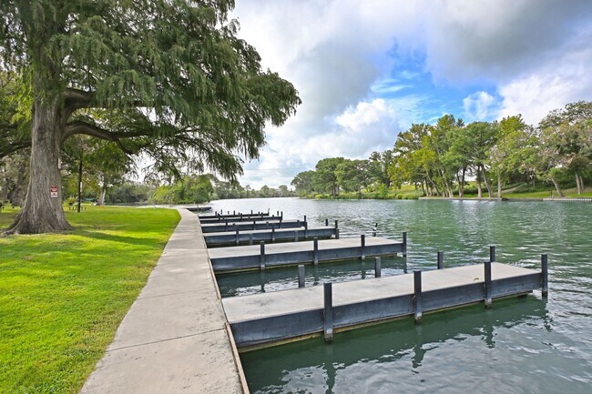 Building Photo - 1131 River Rock