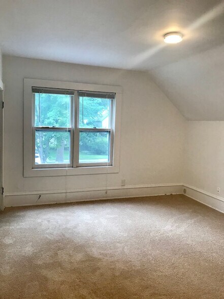 Bedroom 1 - 230 9th Ave N