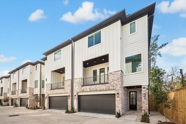 Building Photo - 520 Janisch Rd