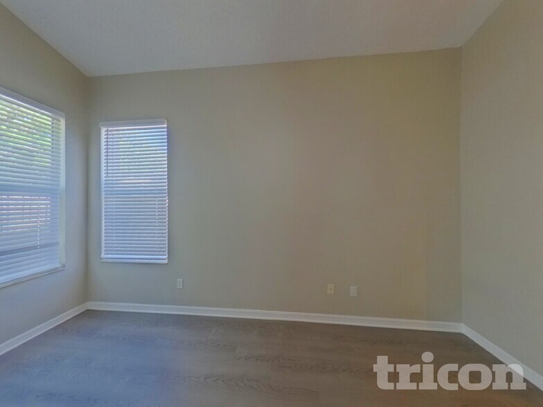 Building Photo - 248 Wescliff Dr