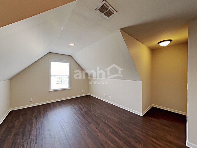 Building Photo - 5337 Cloister Dr