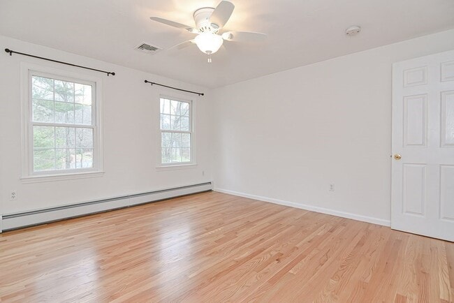 Building Photo - 173 East St