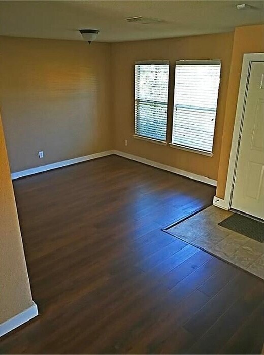 Building Photo - 1035 Grassy View Dr