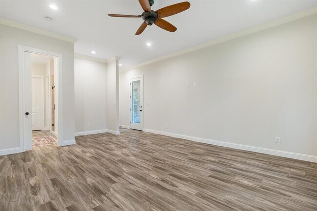 Building Photo - 12110 W Tara Plantation Dr