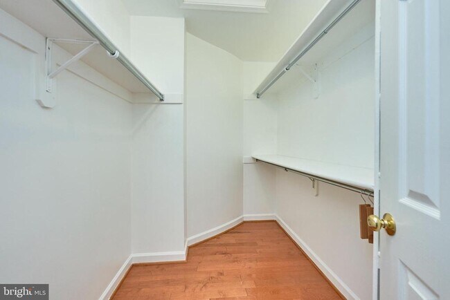 Building Photo - 2 Royal Dominion Ct