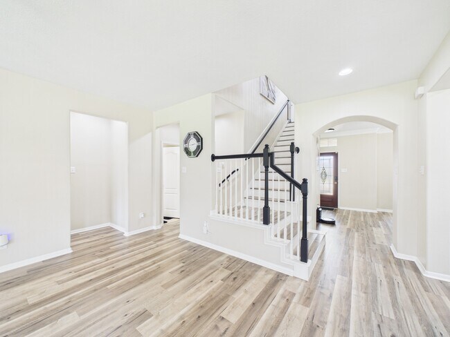 Building Photo - 9426 Russeff Field Ln