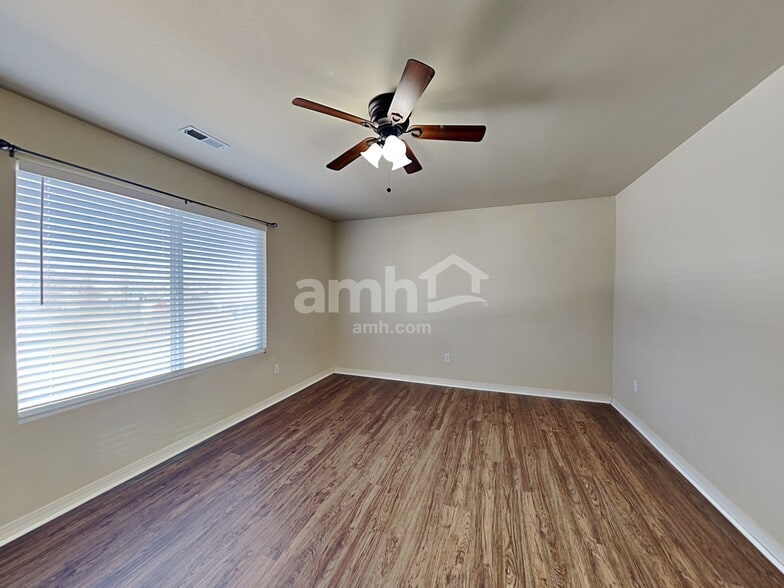 Building Photo - 832 S 1660 W