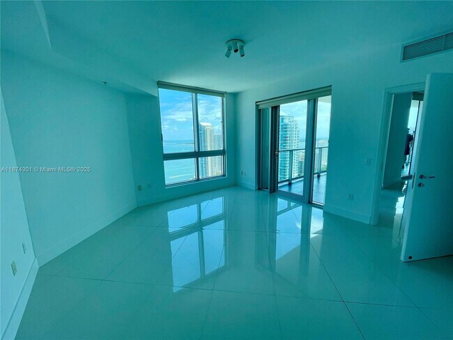 Building Photo - 300 S Biscayne Blvd