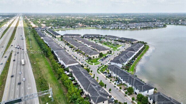 Building Photo - 15826 NW 91st Ave