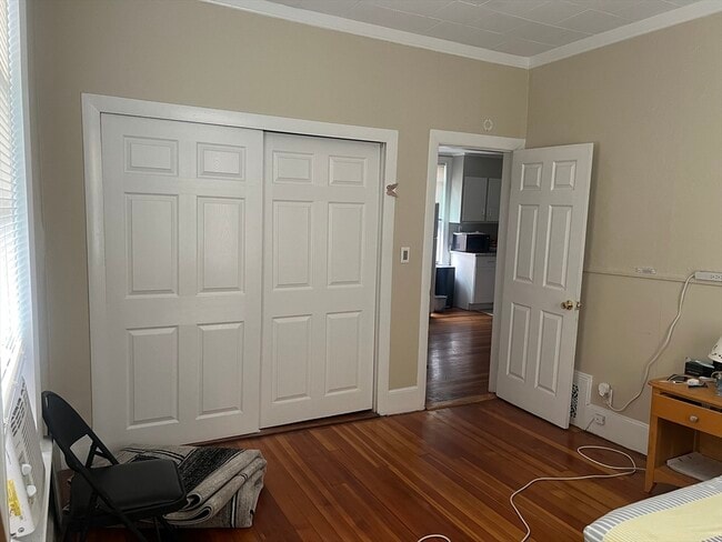 Building Photo - 211 Chestnut St