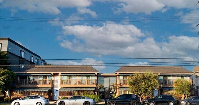 Building Photo - 2852 Sawtelle Blvd