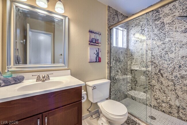 Building Photo - 1918 Pintura Cir