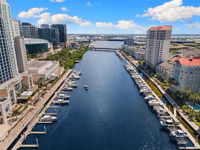 Building Photo - 700 S Harbour Island Blvd