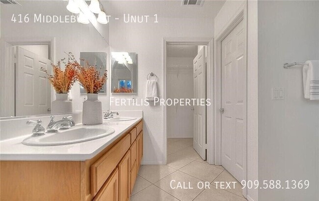 Building Photo - 416 Middlebury Ct