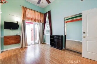 Building Photo - 614 13th St