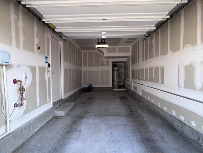 Building Photo - Modern 2024 Townhome in Gated Community with Resort-Style Amenities