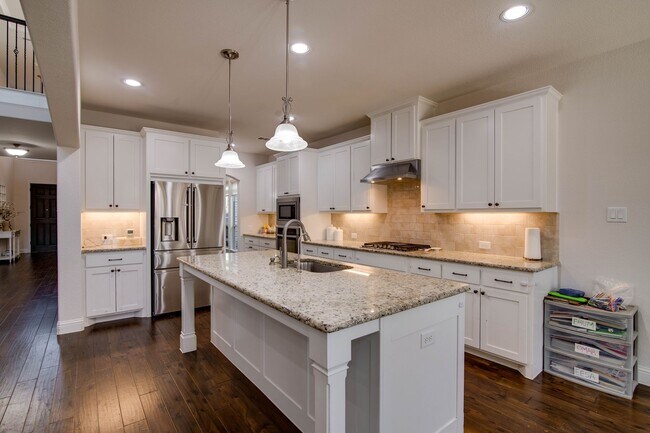 Building Photo - McKinney living at its finest 3,155 sqft., 4 bed 3 bath on a 7,455 sqft Lot