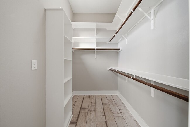 Building Photo - 1814 Thompson St