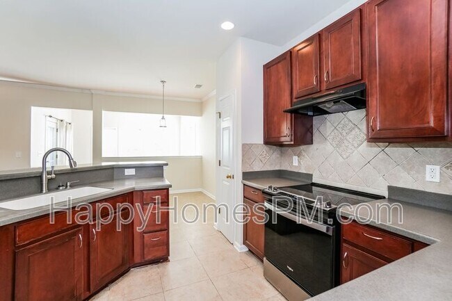 Building Photo - 614 Parkwood Dr