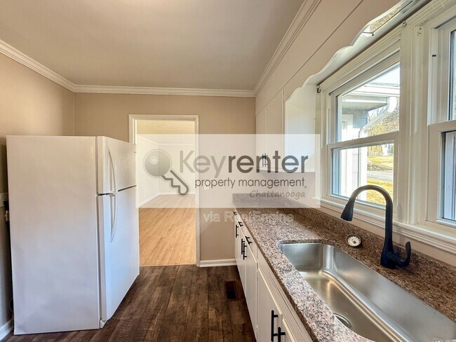 Building Photo - 4803 Orchard View Dr