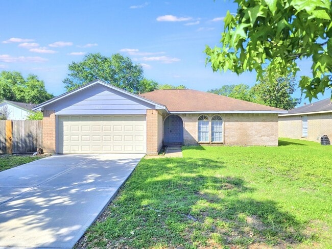 Building Photo - 14227 Blue Falls Dr