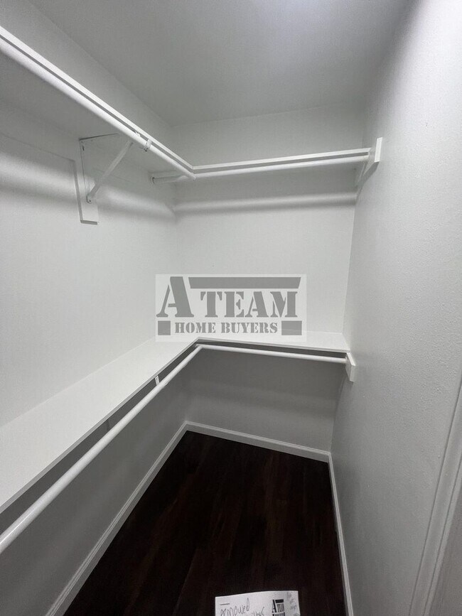Building Photo - Remodeled 2 Bed 1 Bath in Mabank