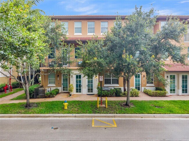 Building Photo - 936 SW 147th Ave