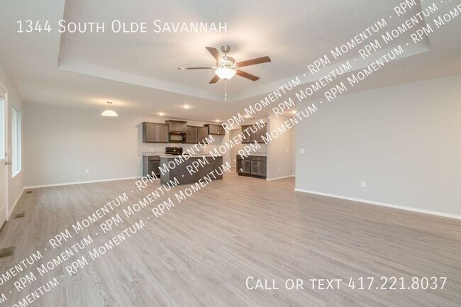 Building Photo - 1344 S Olde Savannah Ave