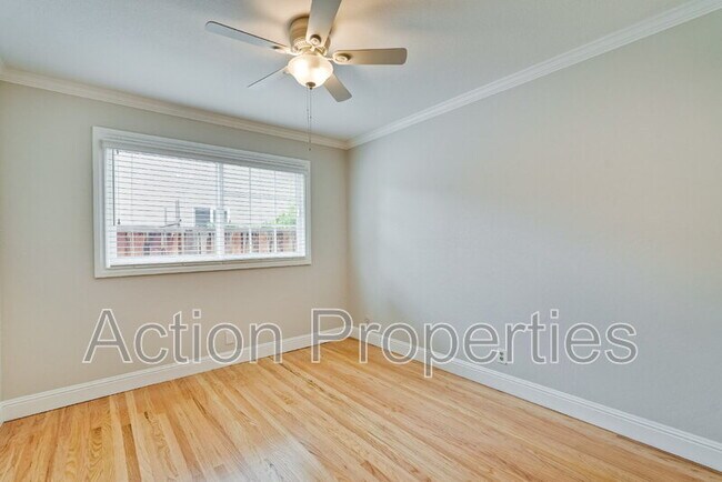 Building Photo - 2704 Doverton Square