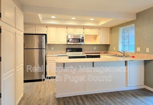 Building Photo - 12600 4th Ave W