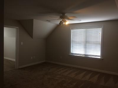 Building Photo - 1834 Rolfe Way