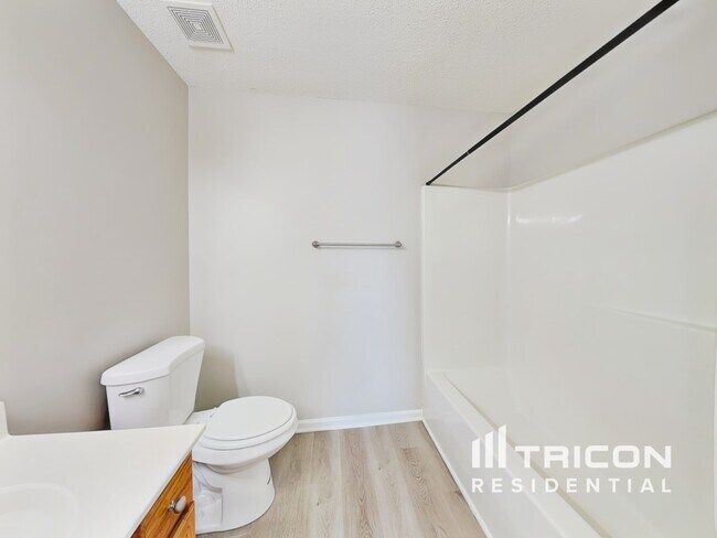 Building Photo - 314 Stone Meadow Dr